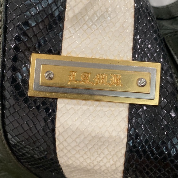 Women’s L.A.M.B Green Leather Tote with a Zipper closure - Picture 7 of 16